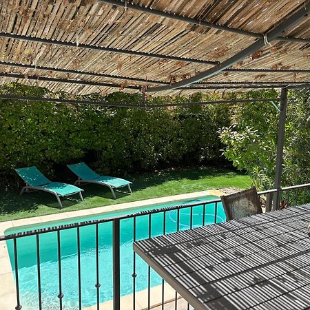 Les Jardins Du Castelas - Piscines, Jardins Et Spas Privatifs Uchaux Esterno foto