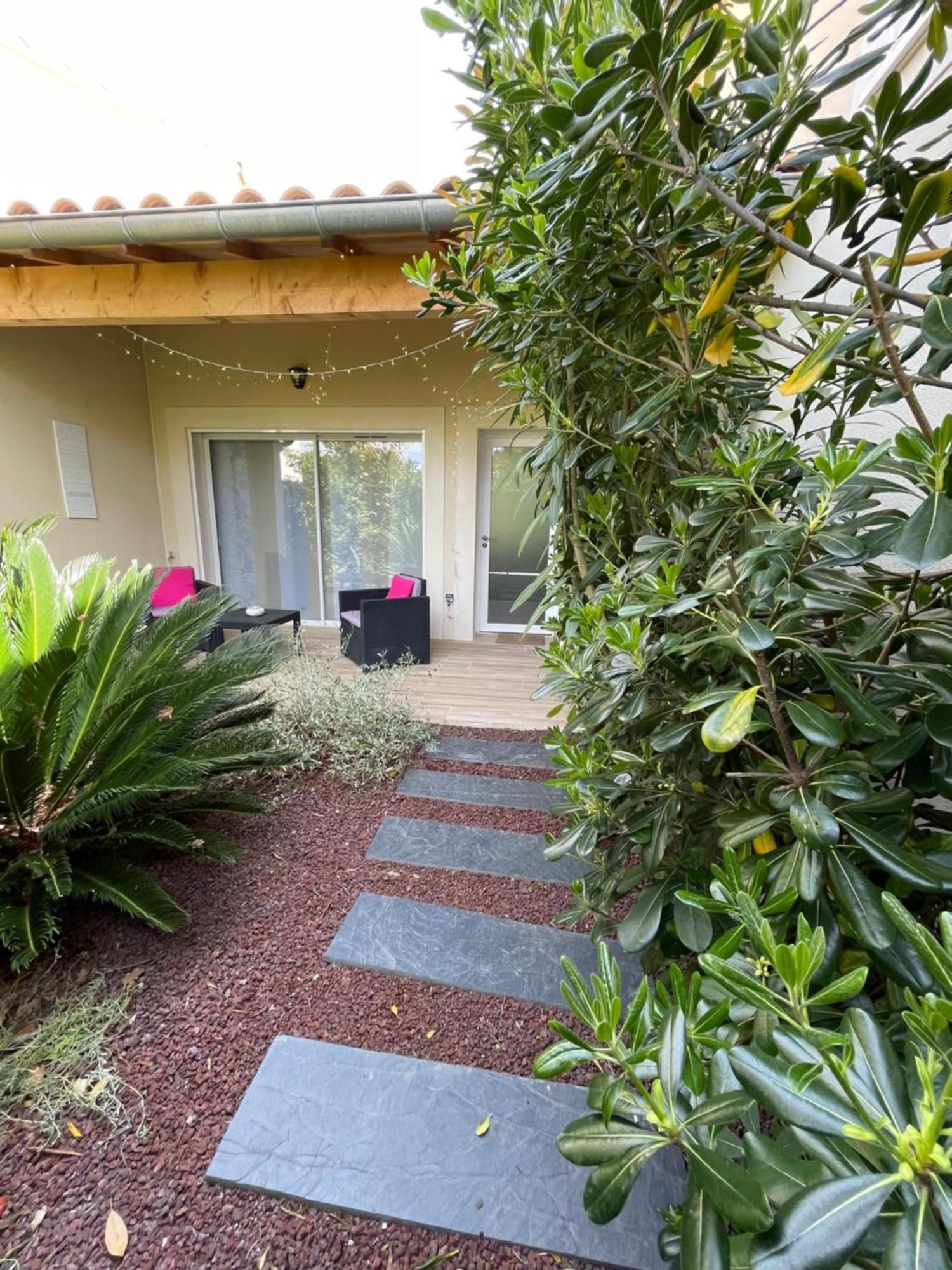 Les Jardins Du Castelas - Piscines, Jardins Et Spas Privatifs Uchaux Camera foto