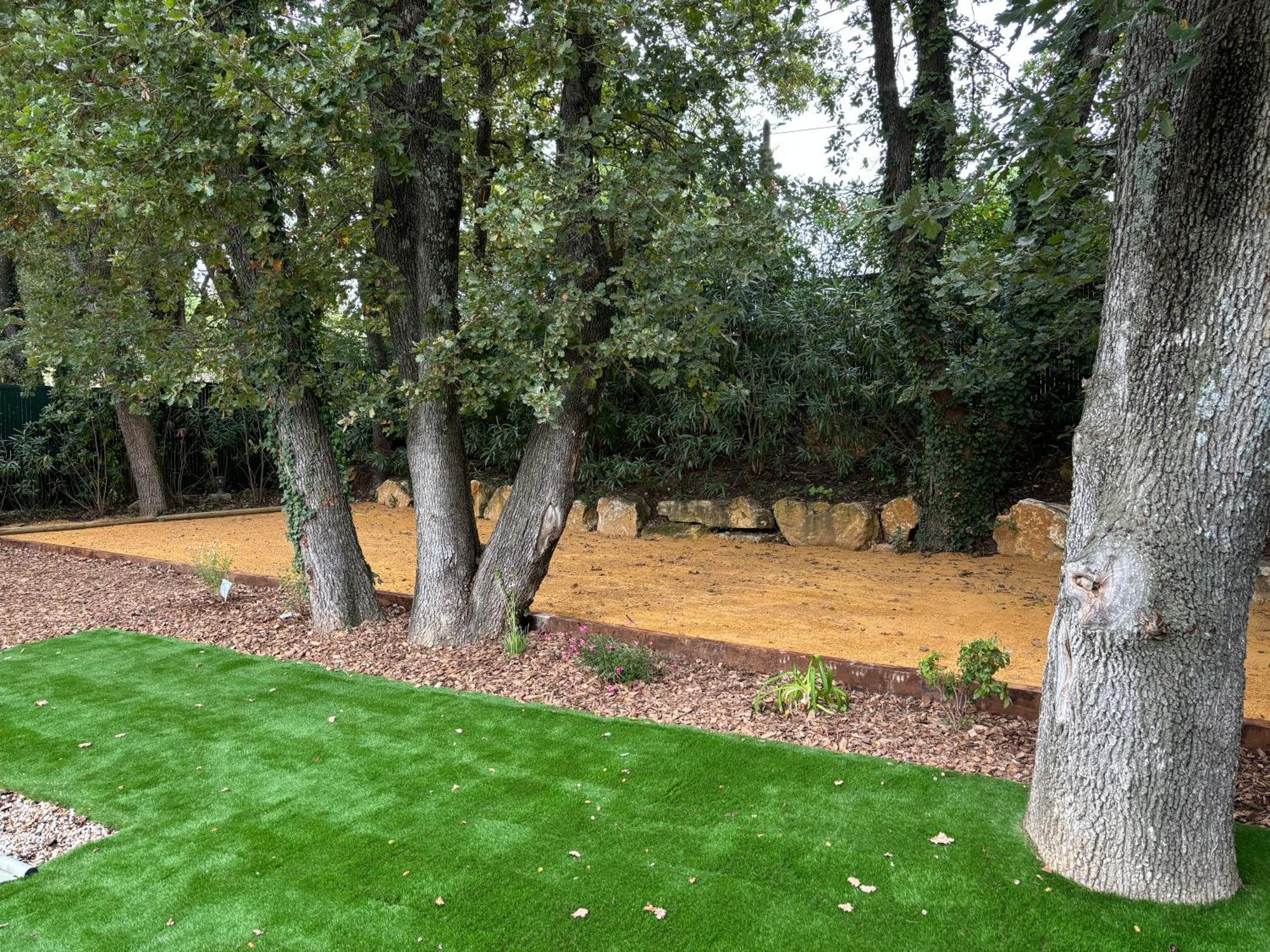 Les Jardins Du Castelas - Piscines, Jardins Et Spas Privatifs Uchaux Esterno foto