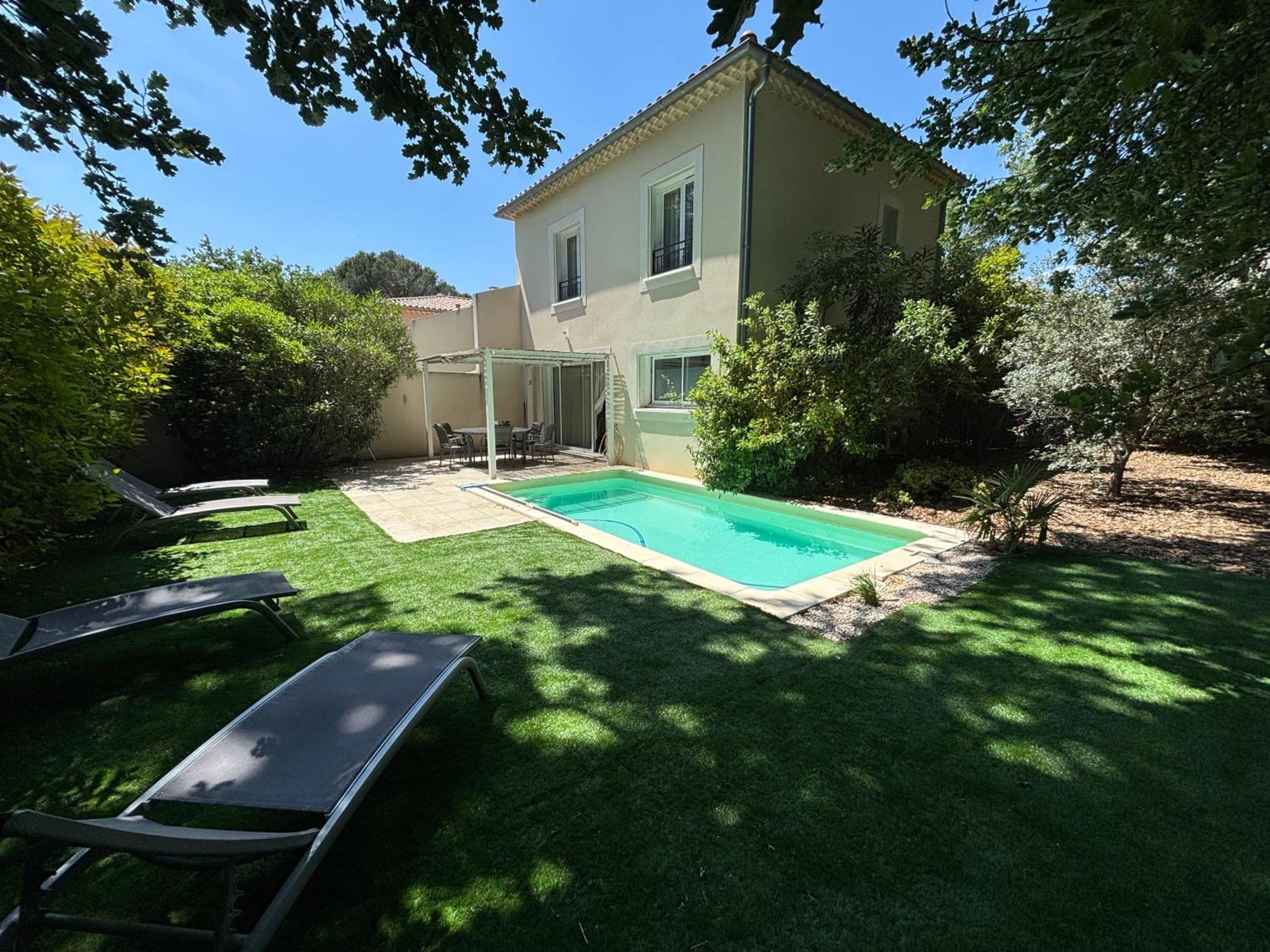 Les Jardins Du Castelas - Piscines, Jardins Et Spas Privatifs Uchaux Esterno foto